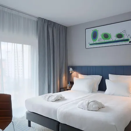 Q Hotel Plus Wroclaw Exterior photo