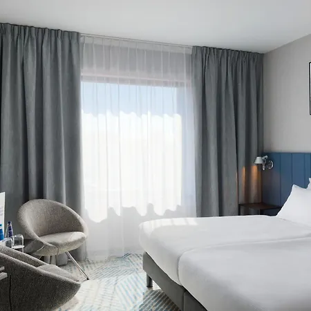 Q Hotel Plus Wroclaw Exterior photo
